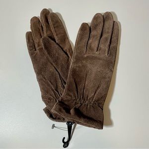 Vintage women’s suede gloves